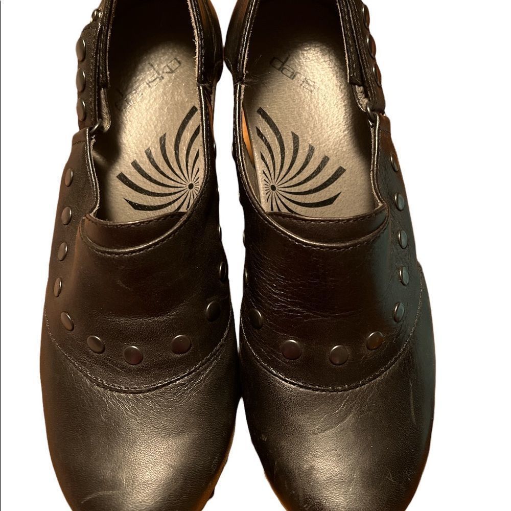 DANSKO  Women’s size 38 or 7.5/8 studded black clogs!